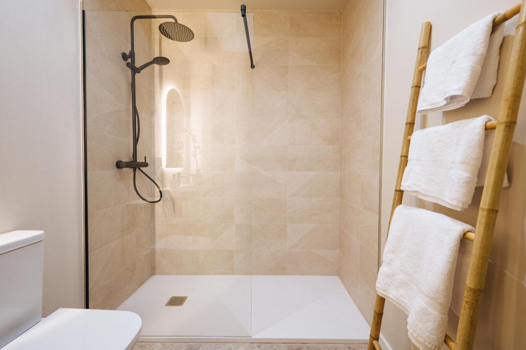 New Hostly Alameda Apartments Σεβίλλη Εξωτερικό φωτογραφία