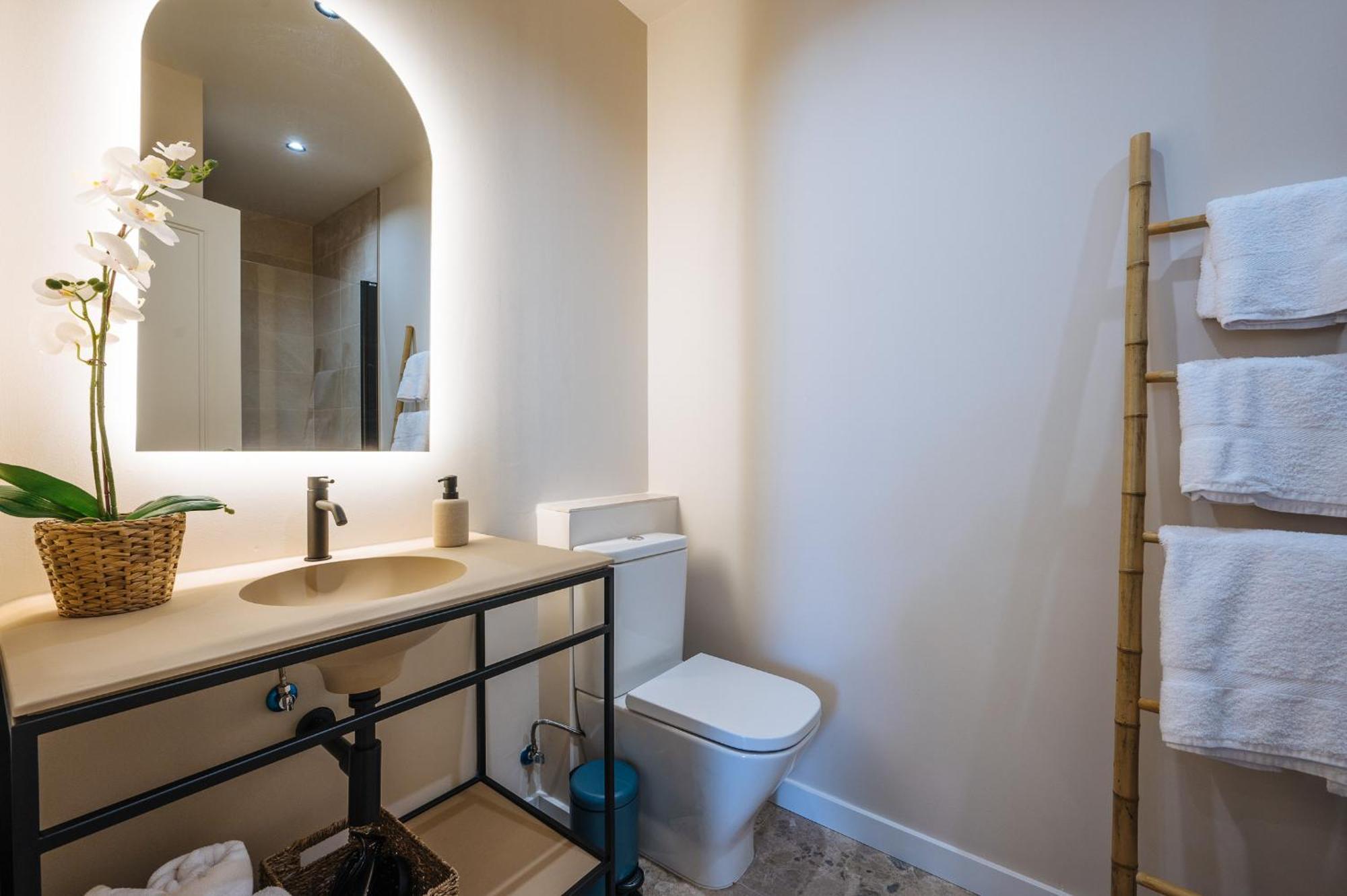 New Hostly Alameda Apartments Σεβίλλη Εξωτερικό φωτογραφία